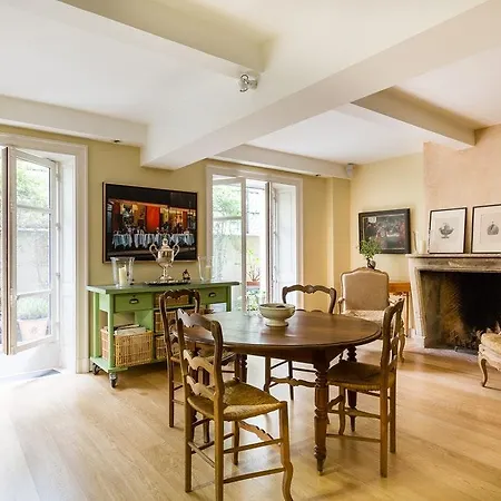 Apartment Rue De Varenne Iii